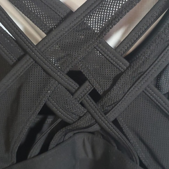 Fabletics Black Mesh Multistrap Athletic Top Sz S - Picture 4 of 7